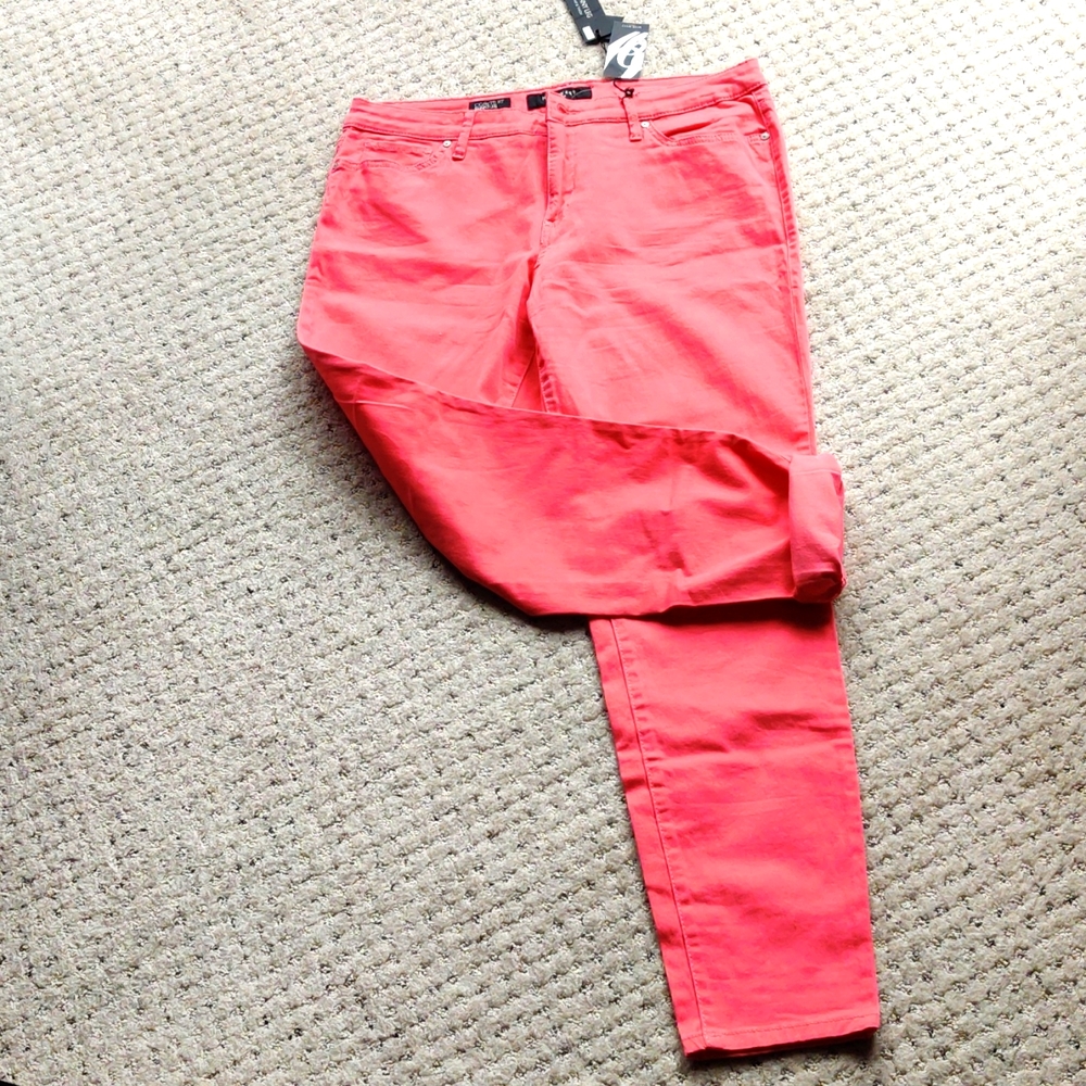 NWT Nine West Jeans skinny melon color jeans size 14/32